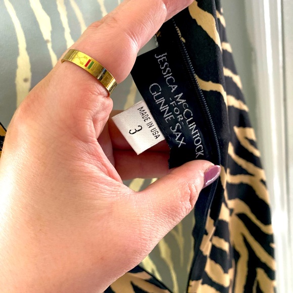 Jessica McClintock | Tan & Black Strapless Formal - Picture 3 of 4